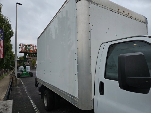 Used 2021 Chevrolet Express 3500 w/ Driver Convenience Package RWD image 2