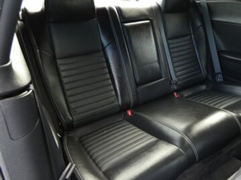 Used 2011 Dodge Challenger SE image 46