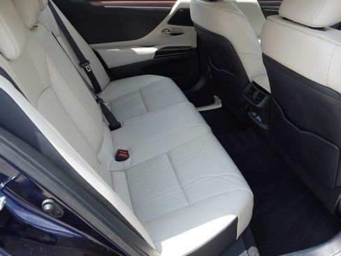 Certified 2025 Lexus ES 350 Ultra Luxury FWD image 32