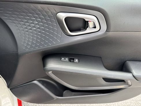 Used 2021 Kia Soul GT-Line FWD image 43