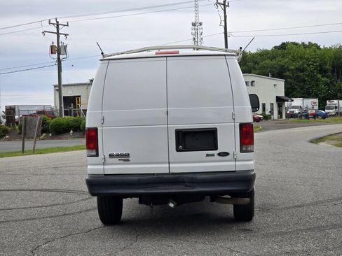 Used 2014 Ford E-350 and Econoline 350 Super Duty image 13