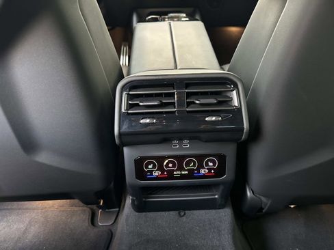 Used 2025 BMW M5 w/ Executive Package AWD/4WD image 15