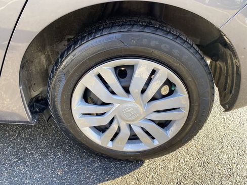 Used 2017 Honda Fit LX image 18