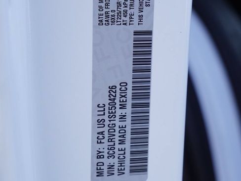 Used 2025 RAM ProMaster 2500 w/ Convenience Group FWD image 36