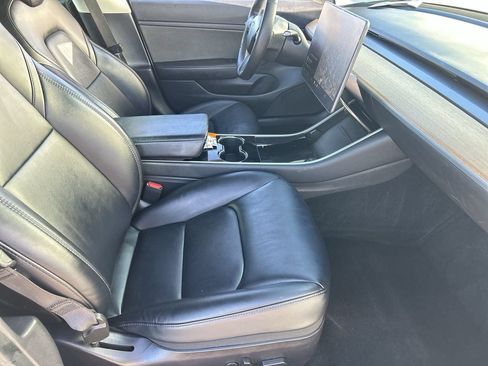 Used 2020 Tesla Model 3 RWD image 9