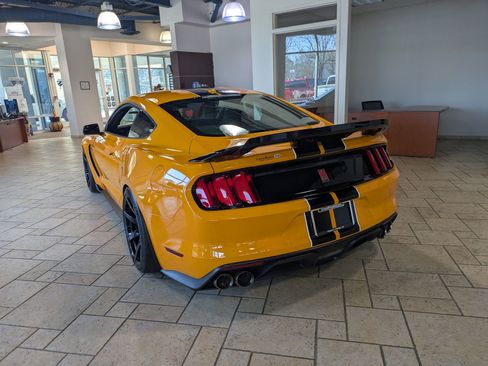 Used 2018 Ford Mustang Shelby GT350 w/ Electronics Package image 4