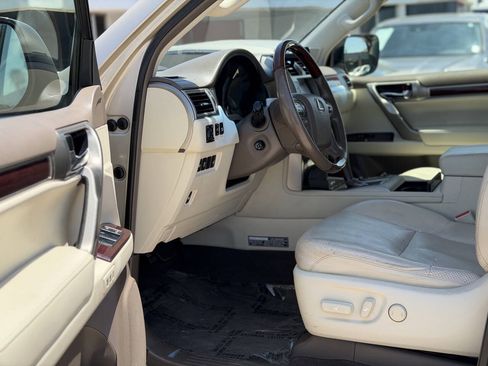 Used 2014 Lexus GX 460 Luxury AWD/4WD image 21