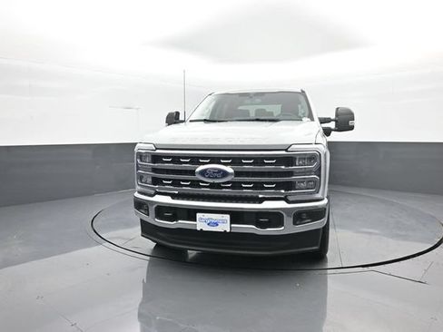 New 2026 Ford F350 Lariat AWD/4WD image 3