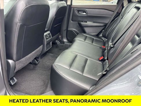 Used 2023 Nissan Rogue SL image 11