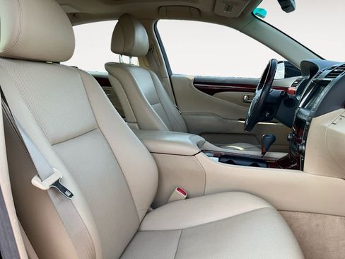 Used 2008 Lexus LS 460 RWD image 15