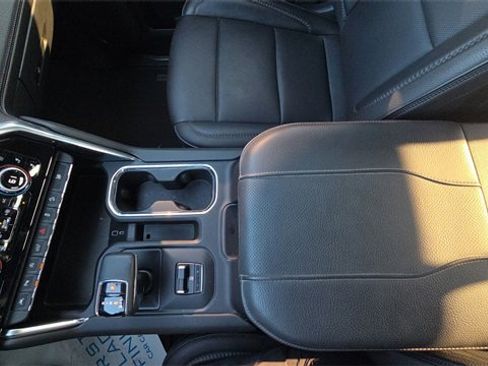 Used 2023 GMC Sierra 1500 Denali w/ Technology Package image 40