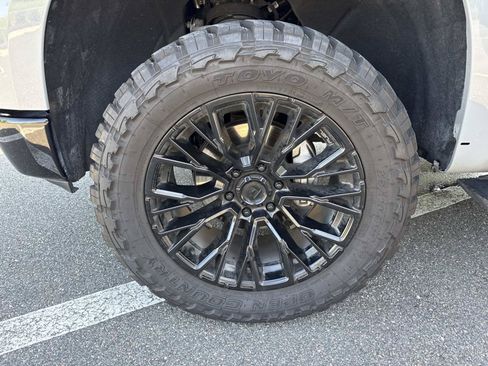Used 2024 Chevrolet Silverado 1500 Custom Trail Boss AWD/4WD image 28