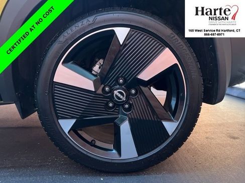 Certified 2025 Nissan Kicks SR image 13