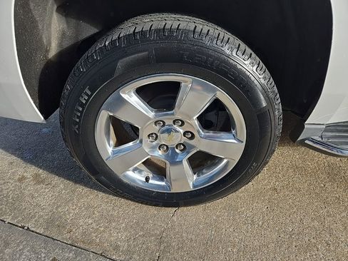 Used 2016 Chevrolet Tahoe LTZ AWD/4WD image 23