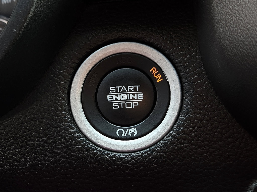 Used 2022 RAM 1500 Big Horn AWD/4WD image 16