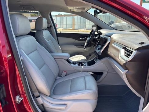 Used 2023 GMC Acadia SLT image 17