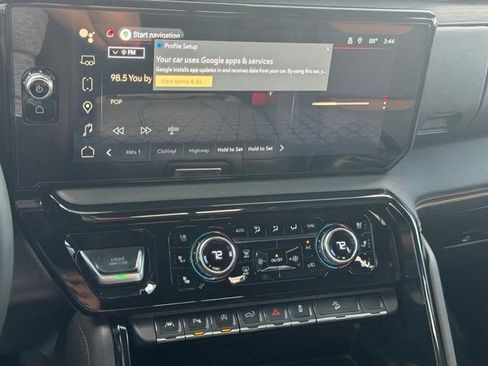 Certified 2025 GMC Sierra 1500 AT4 w/ AT4 Preferred Package AWD/4WD image 36