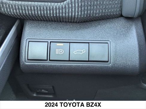 Used 2024 Toyota bZ4X XLE image 20