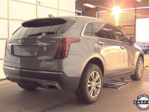 Used 2022 Cadillac XT5 Premium Luxury image 3