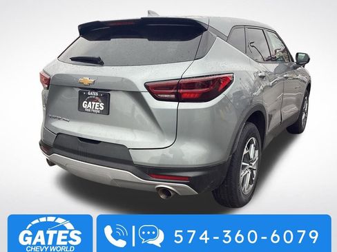 Used 2025 Chevrolet Blazer LT image 9
