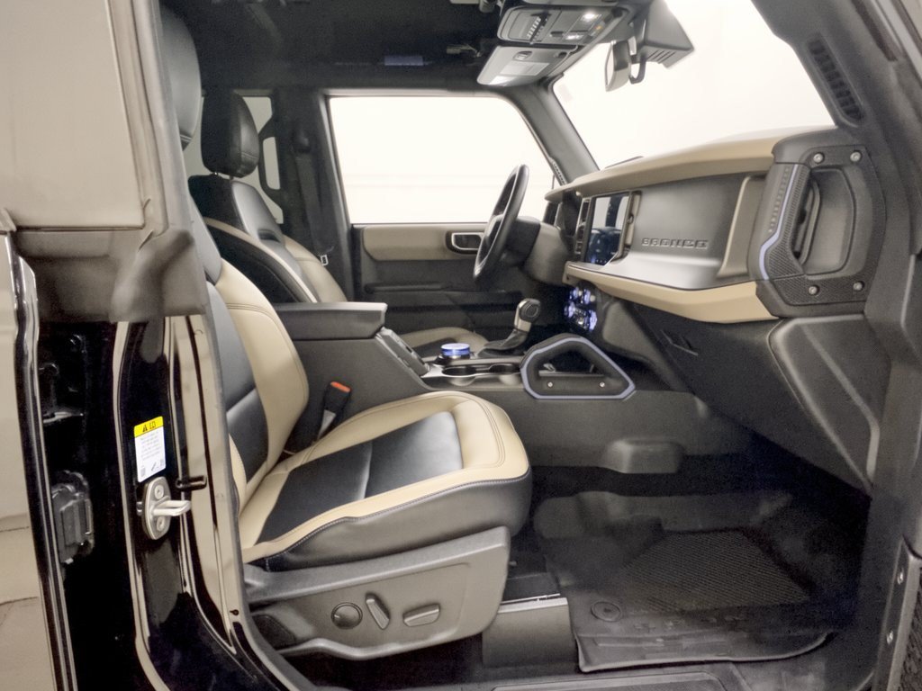 Certified 2024 Ford Bronco Wildtrak AWD/4WD image 30