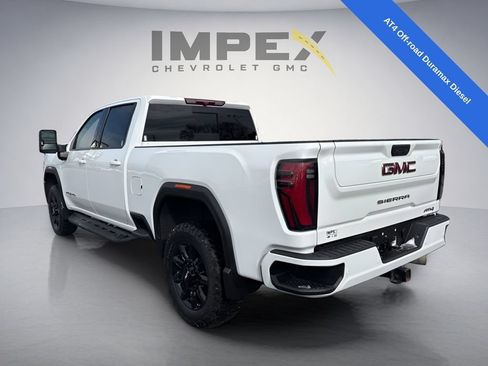 Used 2024 GMC Sierra 2500 AT4 w/ AT4 Preferred Package AWD/4WD image 3