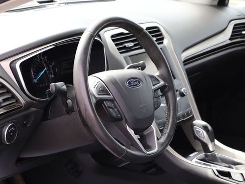 Used 2015 Ford Fusion SE w/ Equipment Group 502A FWD image 12