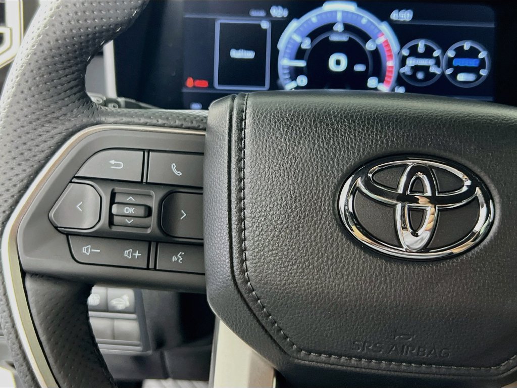 New 2026 Toyota Tundra Limited AWD/4WD image 16