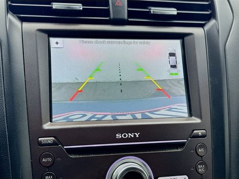 Used 2018 Ford Fusion Energi Titanium image 10