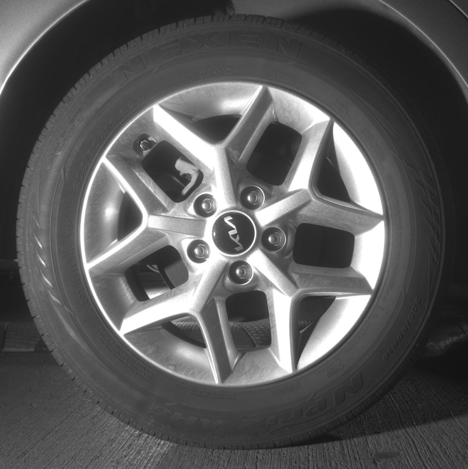 Used 2025 Kia Soul LX w/ LX Technology Package FWD image 24