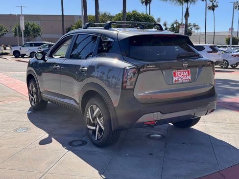 New 2026 Nissan Kicks SV image 5