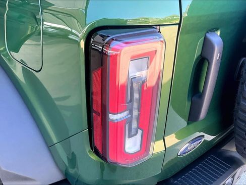 Used 2024 Ford Bronco Badlands image 27