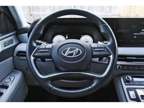 Used 2024 Hyundai Palisade SEL w/ Premium Package FWD image 16