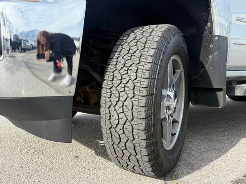 Used 2016 Chevrolet Silverado 2500 LT image 32