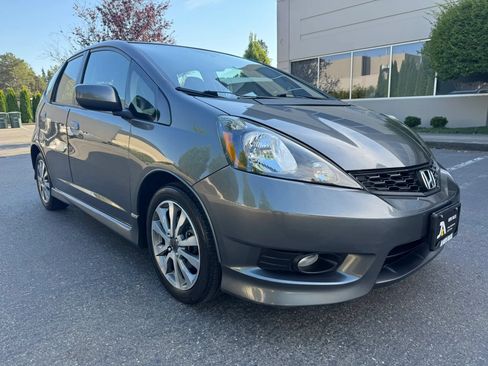 Used 2013 Honda Fit Sport image 2