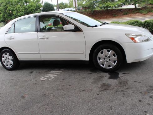 Used 2004 Honda Accord LX image 4