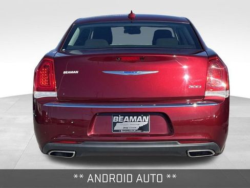 Used 2022 Chrysler 300 Touring image 6