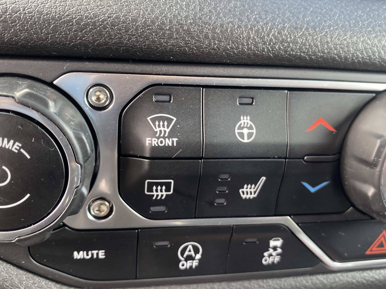 Used 2024 Jeep Wrangler Unlimited Sport AWD/4WD image 30