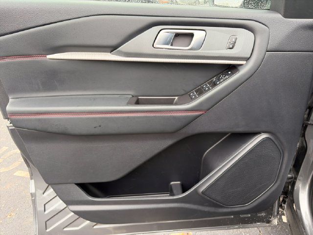 Used 2026 Ford Explorer ST-Line AWD/4WD image 19