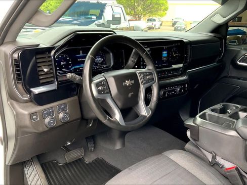 Used 2024 Chevrolet Silverado 1500 RST w/ Z71 Off-Road Package image 18