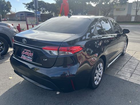 Used 2022 Toyota Corolla LE image 8