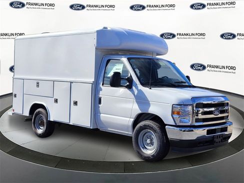 New 2026 Ford E-350 and Econoline 350 Super Duty w/ Power Equipment Group image 6