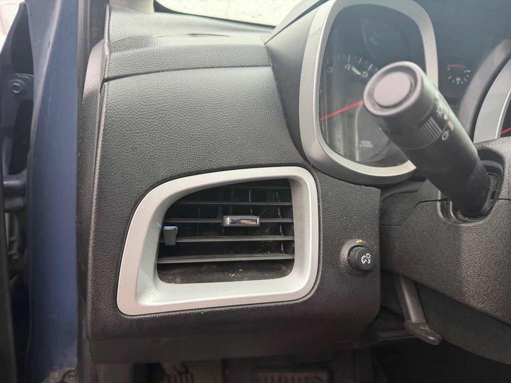 Used 2012 Chevrolet Equinox LT w/ Driver Convenience Package FWD image 19