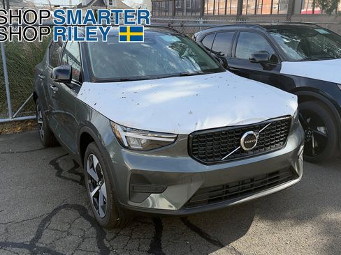 New 2026 Volvo XC40 B5 Core w/ Protection Package Premier image 1