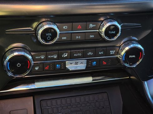 Used 2025 Ford F150 Raptor image 25