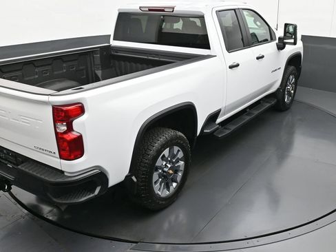 Used 2025 Chevrolet Silverado 2500 Custom w/ Custom Value Package image 33