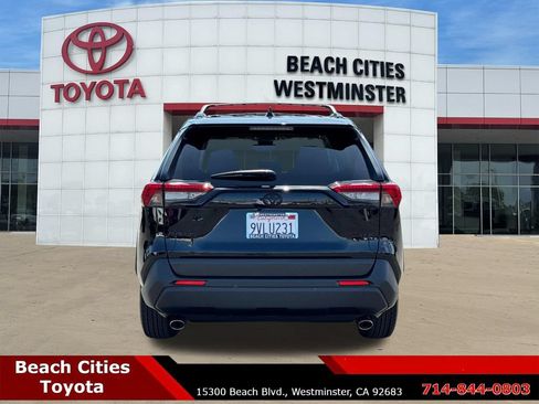 Certified 2025 Toyota RAV4 XLE FWD image 10