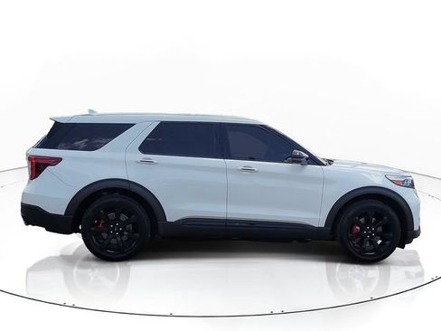 Used 2022 Ford Explorer ST w/ Equipment Group 401A RWD image 4