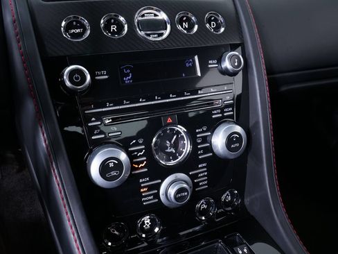 Used 2015 Aston Martin V12 Vantage S RWD image 26