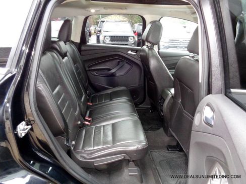 Used 2016 Ford Escape Titanium image 22